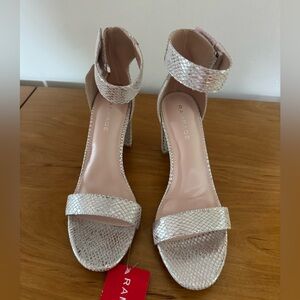 Vintage Rampage Shimmering Silver Heels